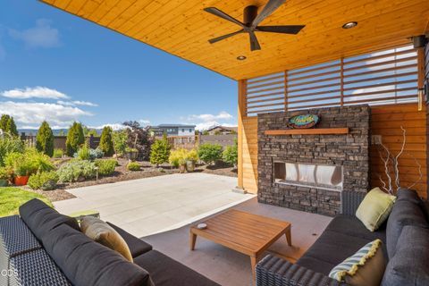 Tiny photo for 471 E Diamond Peak Avenue, Sisters, OR 97759 (MLS # 220223209)