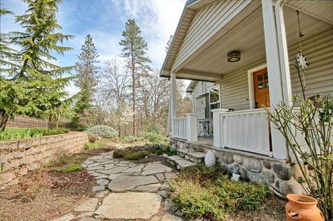 Tiny photo for 5355 Coleman Creek Road, Medford, OR 97501 (MLS # 220217158)
