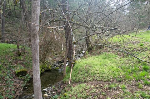 Tiny photo for 5355 Coleman Creek Road, Medford, OR 97501 (MLS # 220217158)