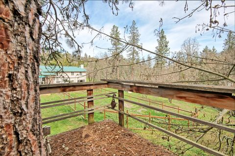 Tiny photo for 5355 Coleman Creek Road, Medford, OR 97501 (MLS # 220217158)