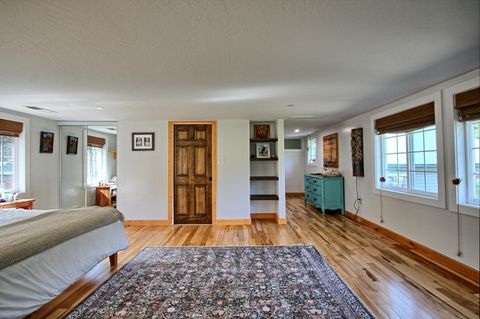 Tiny photo for 5355 Coleman Creek Road, Medford, OR 97501 (MLS # 220217158)