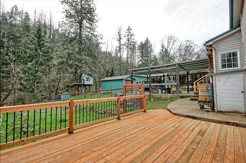 Tiny photo for 5355 Coleman Creek Road, Medford, OR 97501 (MLS # 220217158)