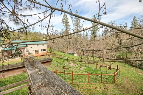 Tiny photo for 5355 Coleman Creek Road, Medford, OR 97501 (MLS # 220217158)