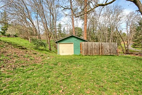 Tiny photo for 5355 Coleman Creek Road, Medford, OR 97501 (MLS # 220217158)