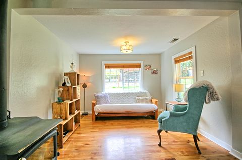 Tiny photo for 5355 Coleman Creek Road, Medford, OR 97501 (MLS # 220217158)