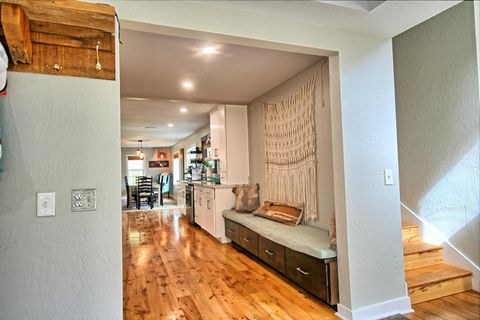 Tiny photo for 5355 Coleman Creek Road, Medford, OR 97501 (MLS # 220217158)