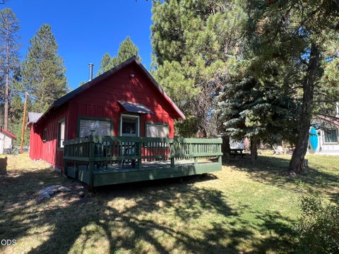 Tiny photo for 46929 Glendale Street, Chiloquin, OR 97624 (MLS # 220226854)