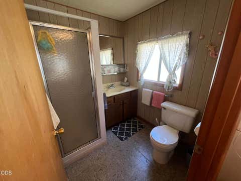 Tiny photo for 46929 Glendale Street, Chiloquin, OR 97624 (MLS # 220226854)