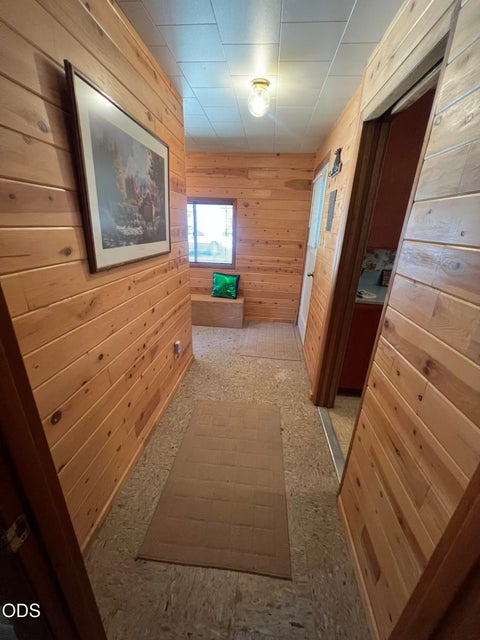 Tiny photo for 46929 Glendale Street, Chiloquin, OR 97624 (MLS # 220226854)