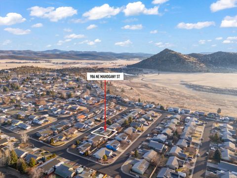 Tiny photo for 986 NE Mahogany Street, Prineville, OR 97754 (MLS # 220215457)