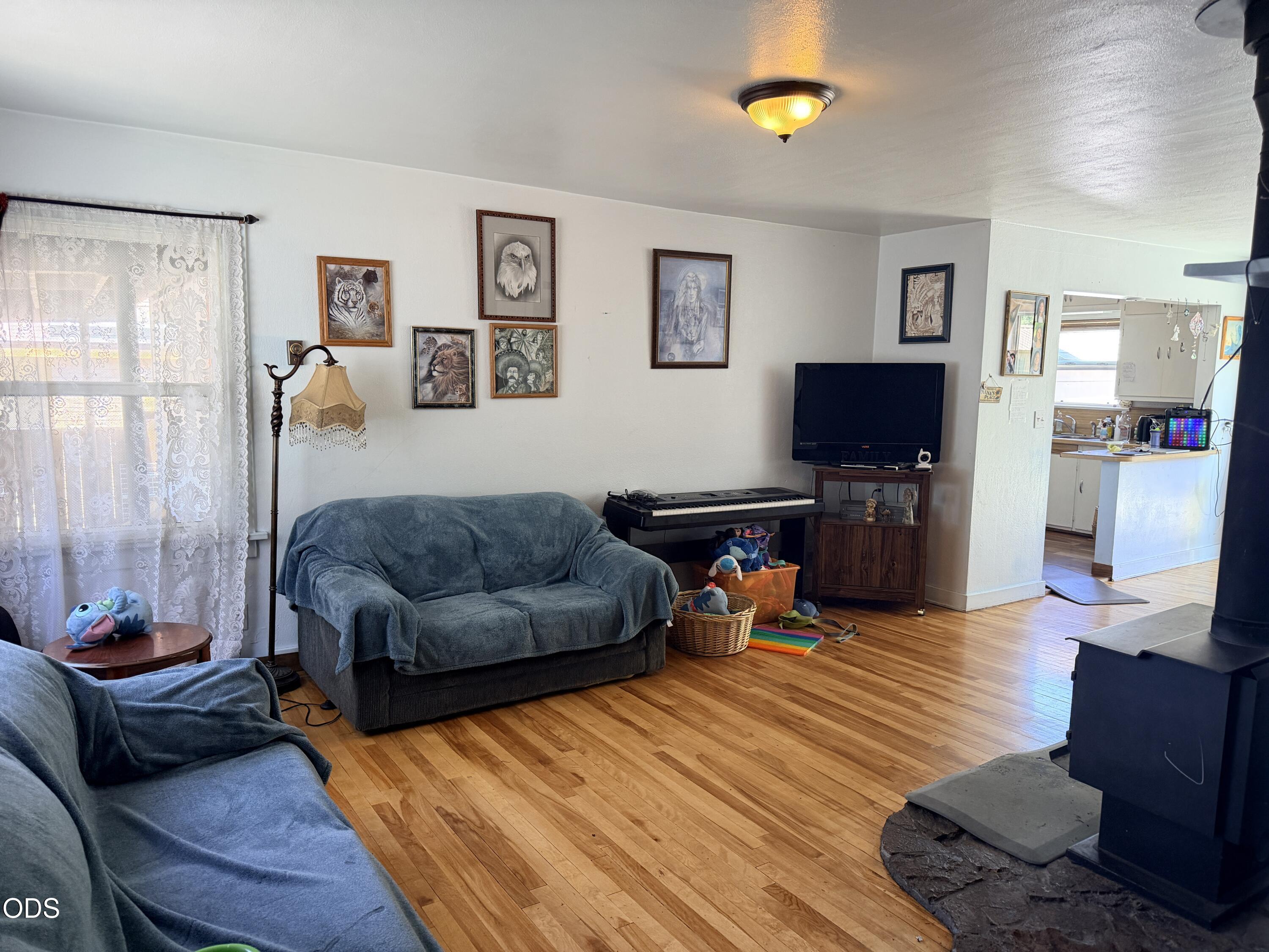 862 NE 8th Street