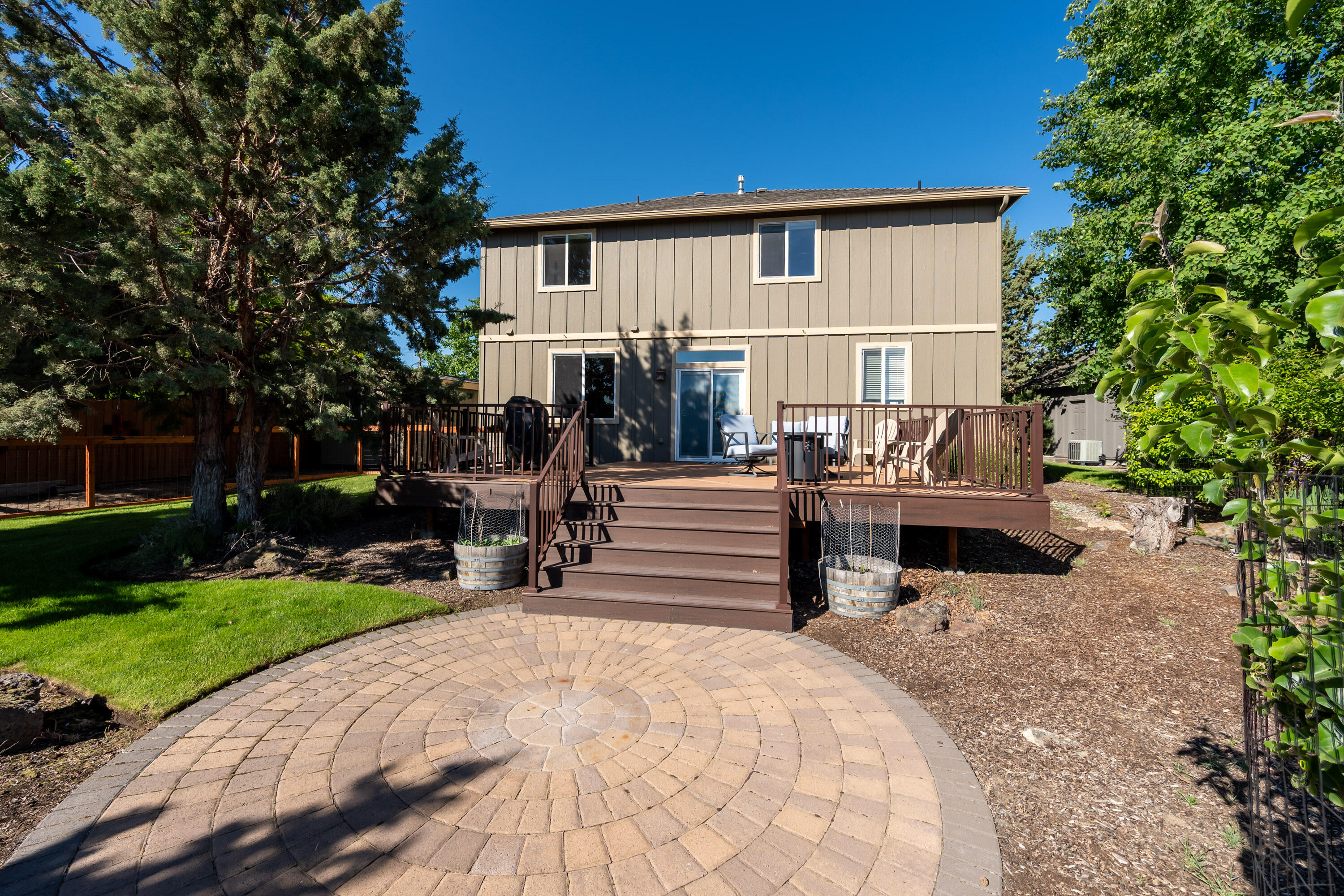 1354 SW Rimrock Way