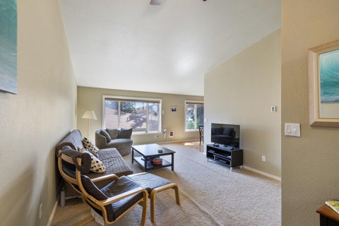 Tiny photo for 986 SE Centennial Street, Bend, OR 97702 (MLS # 220226675)
