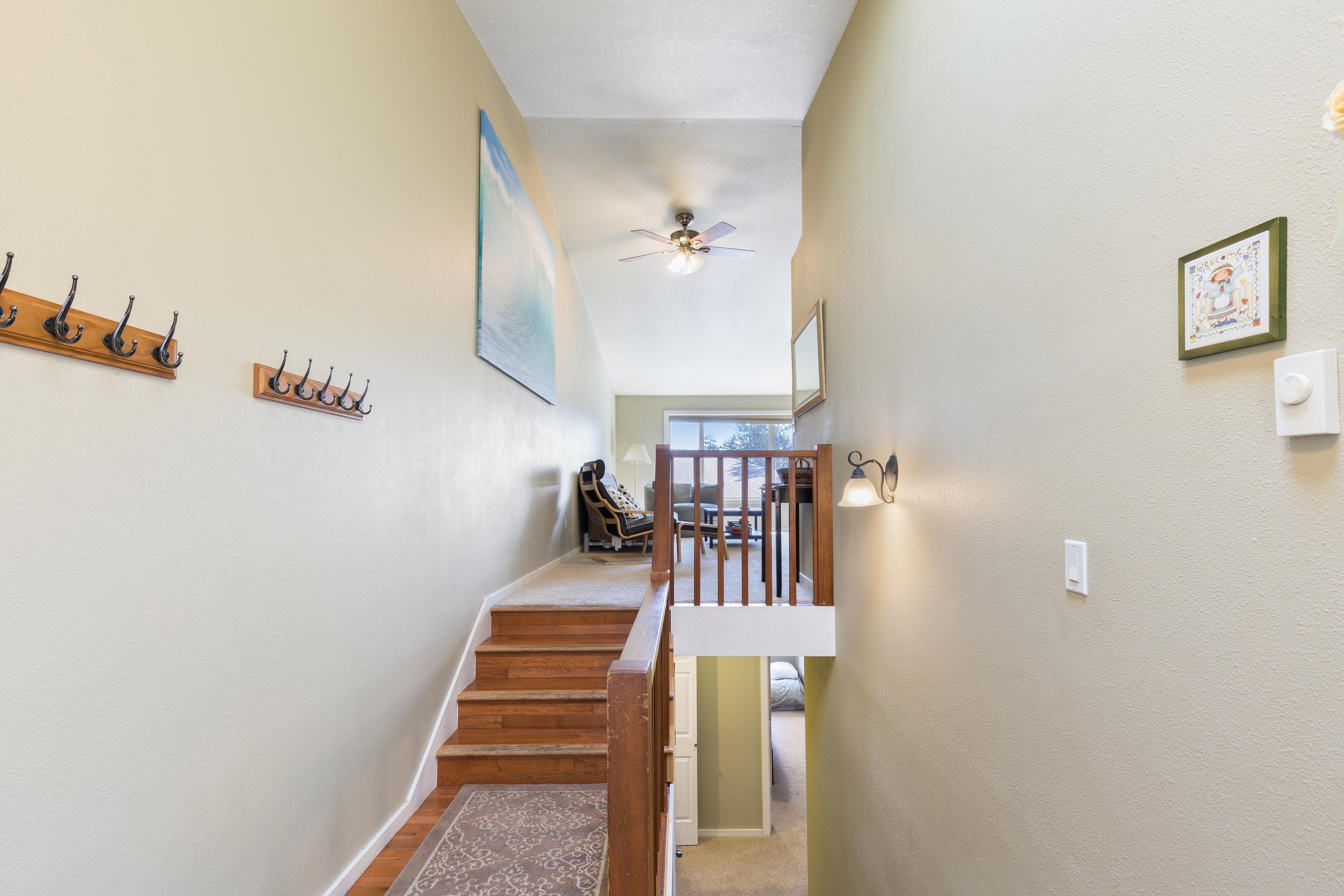 986 SE Centennial Street