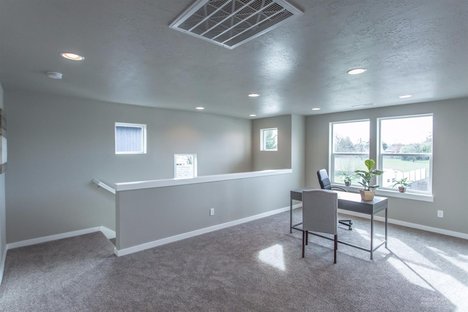 Pettigrew Place - Residential