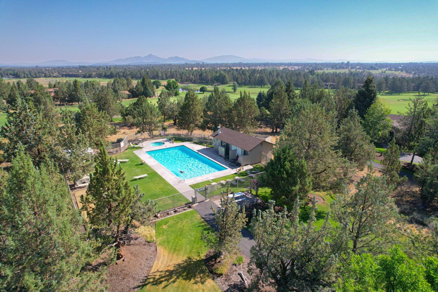 Eagle Crest - Residential