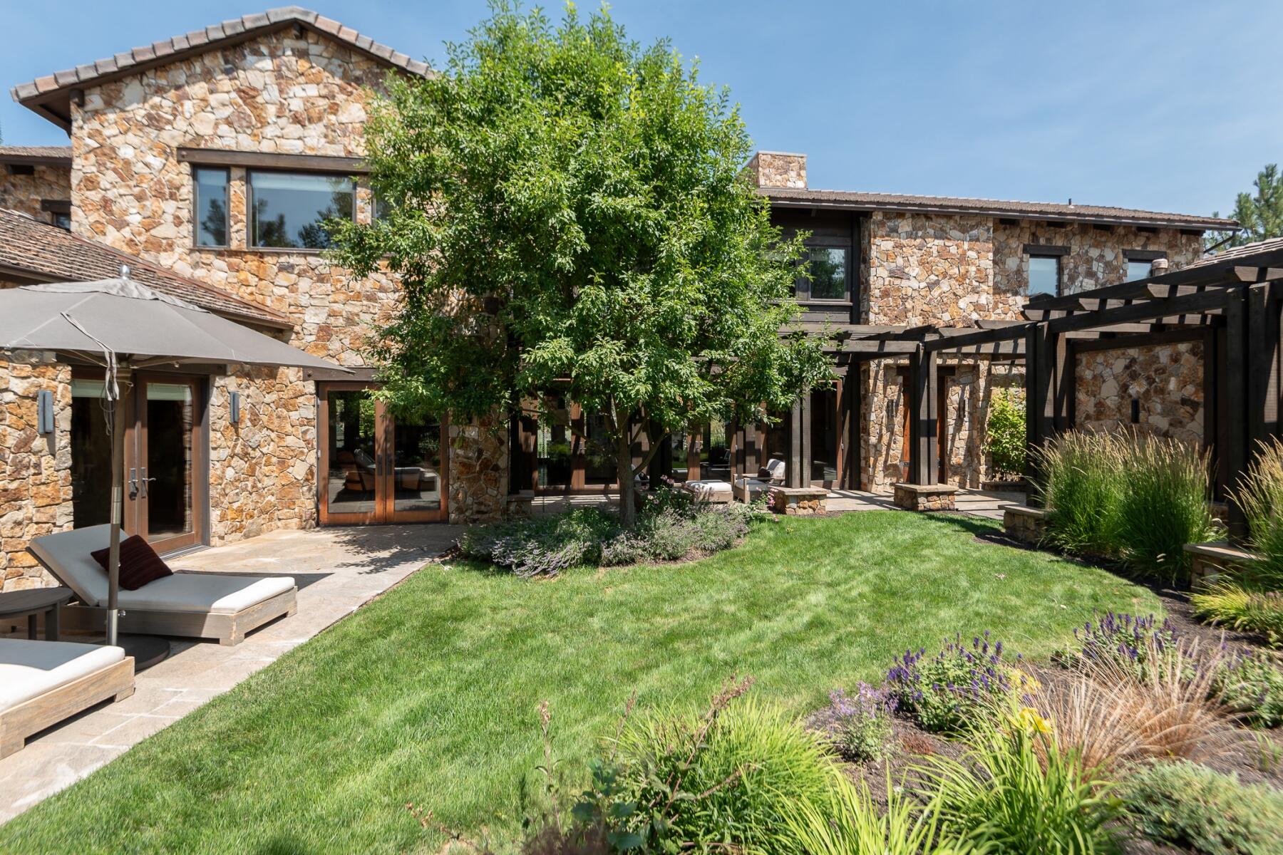 23126 Switchback Court