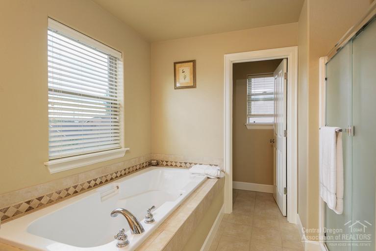 Obsidian Meadows - Residential