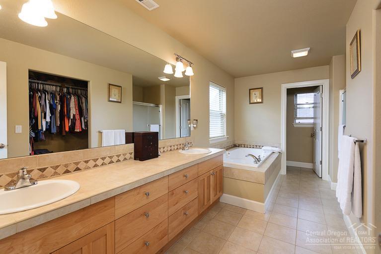 Obsidian Meadows - Residential