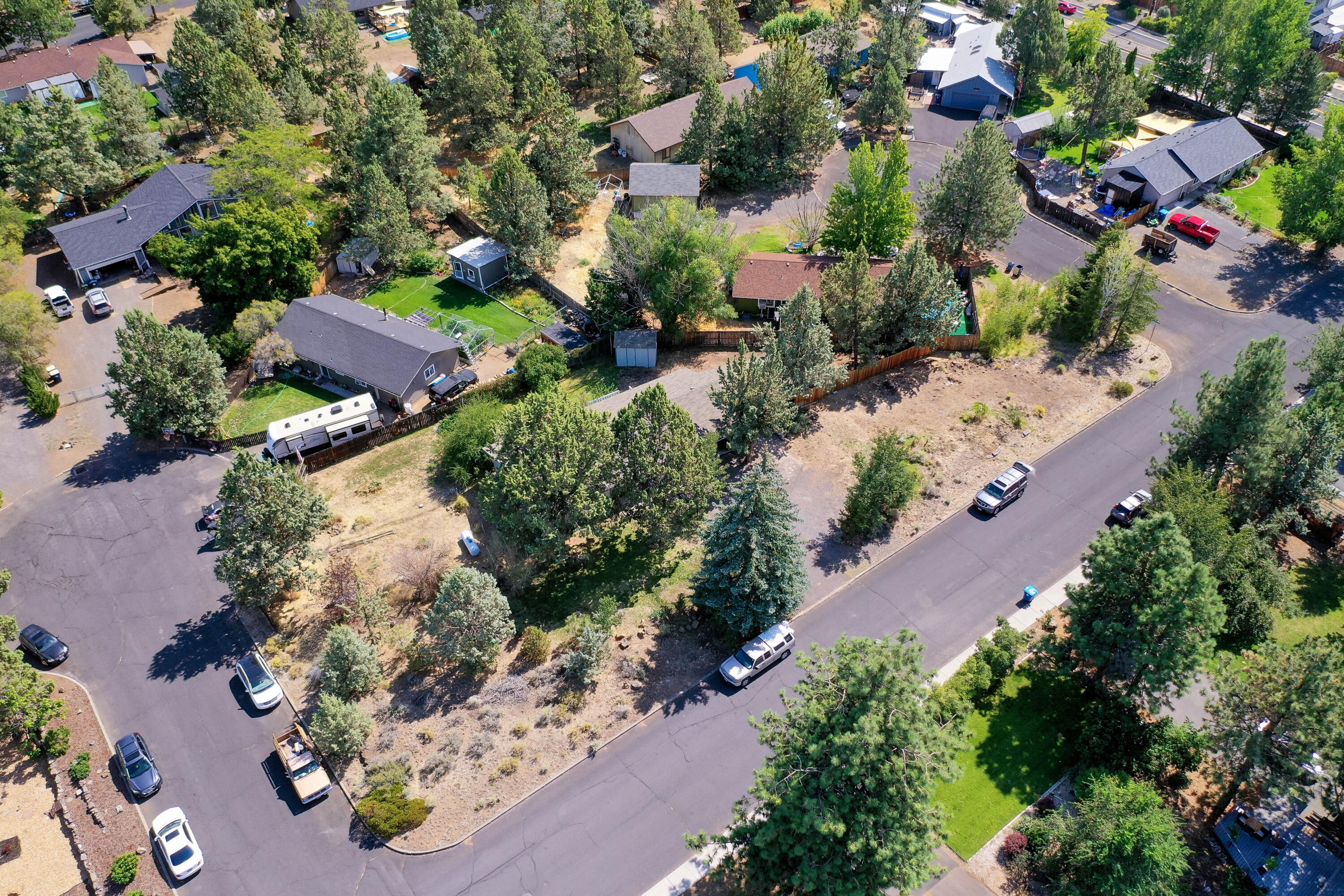 Hunters Circle - Residential