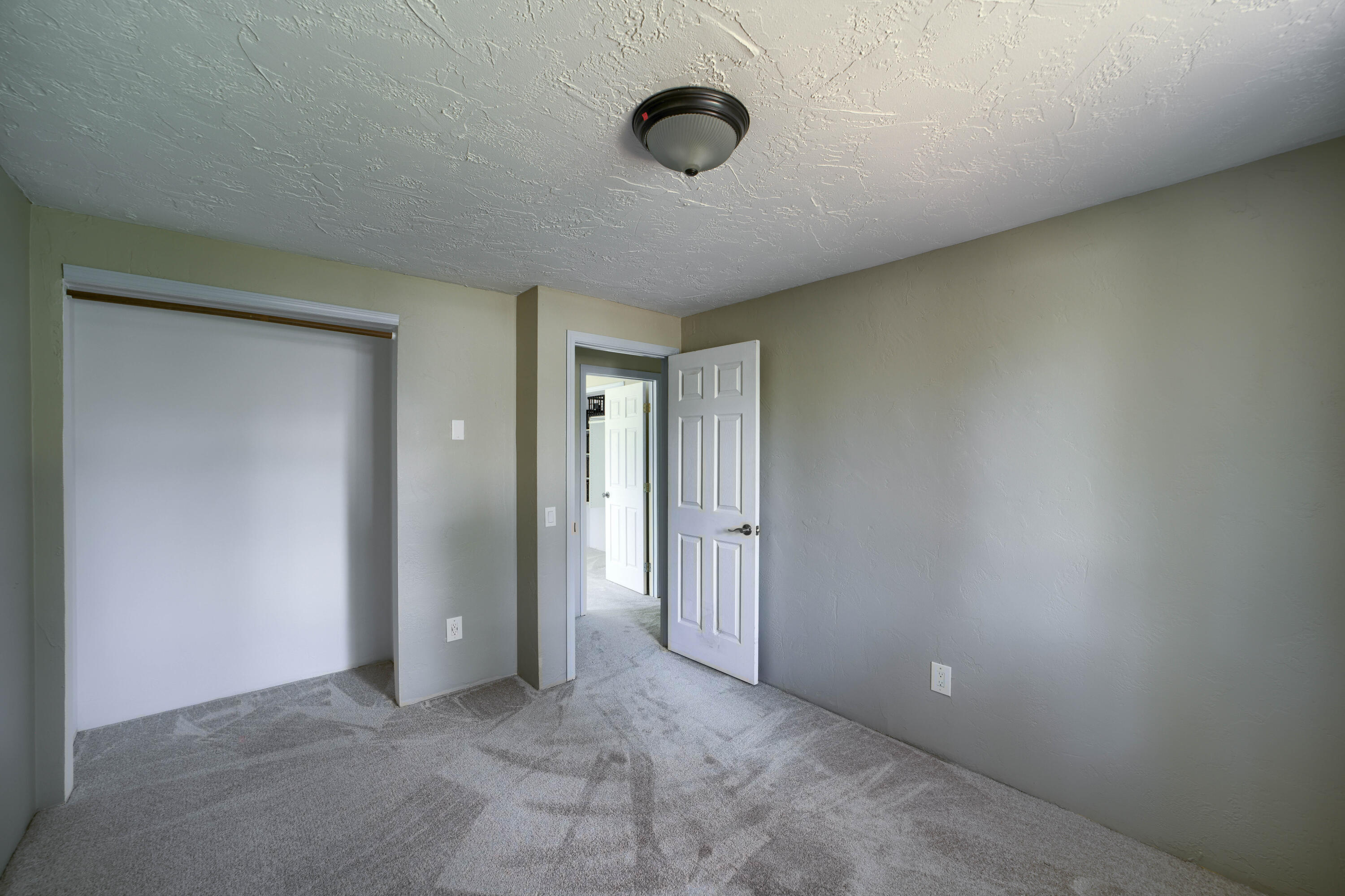 Hunters Circle - Residential