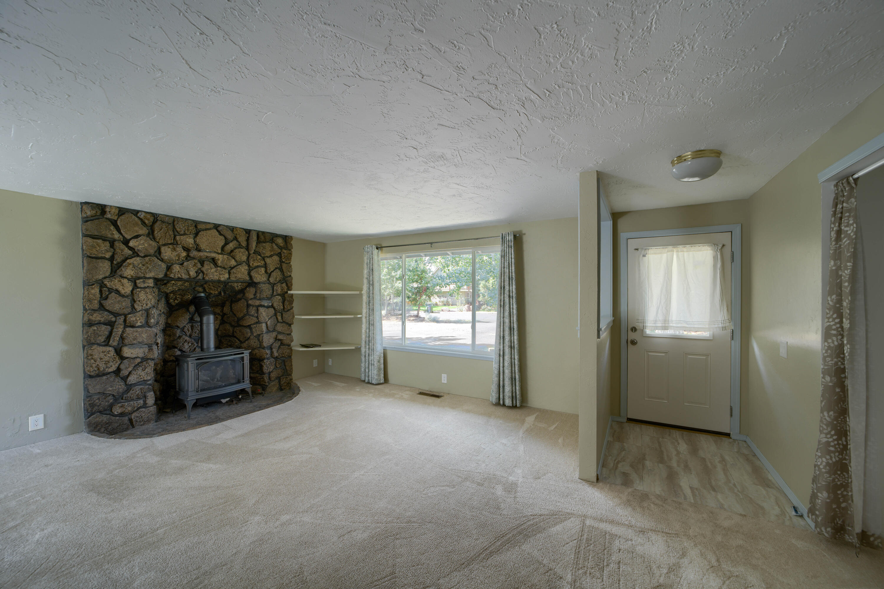 Hunters Circle - Residential