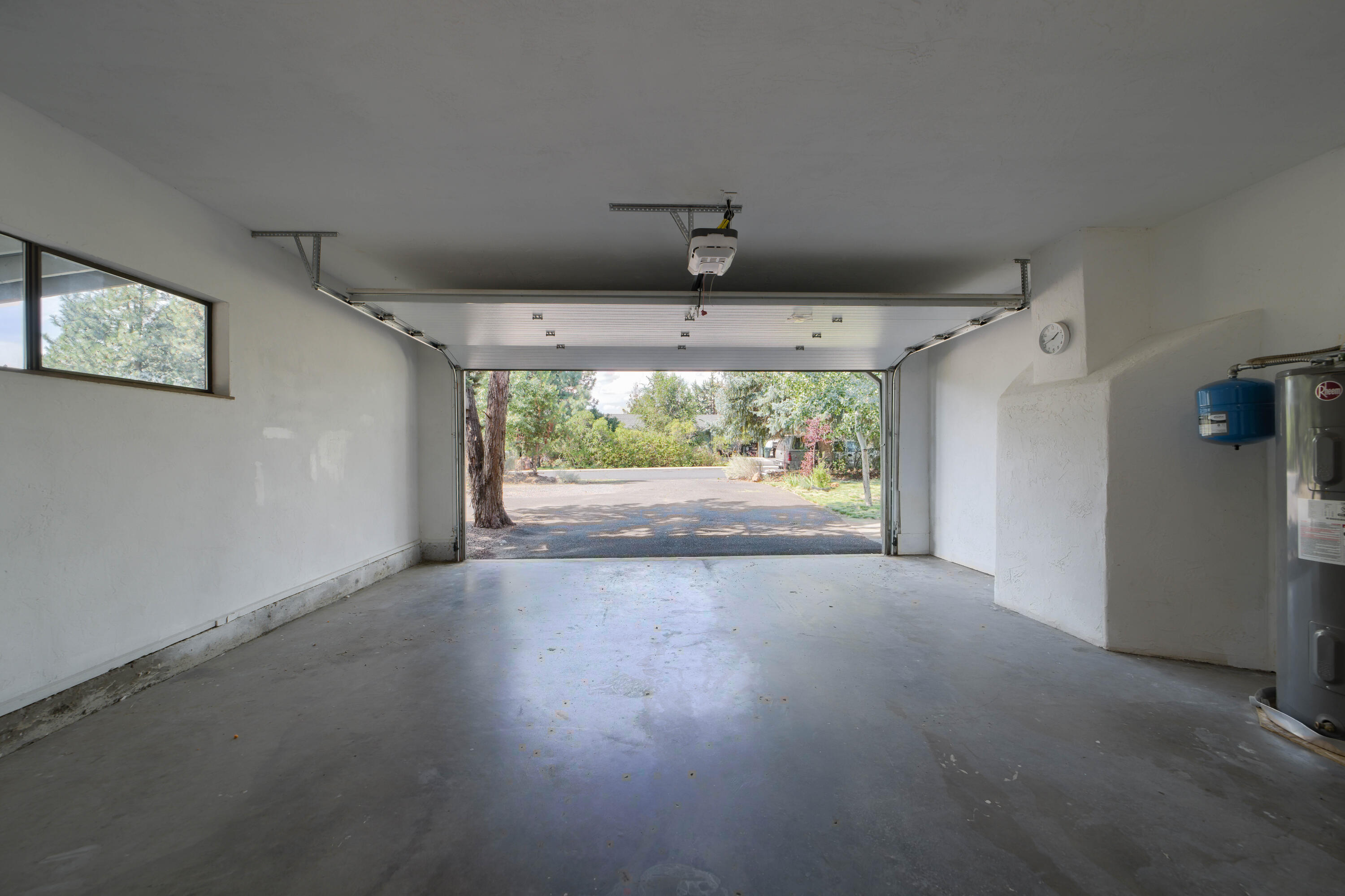 Hunters Circle - Residential