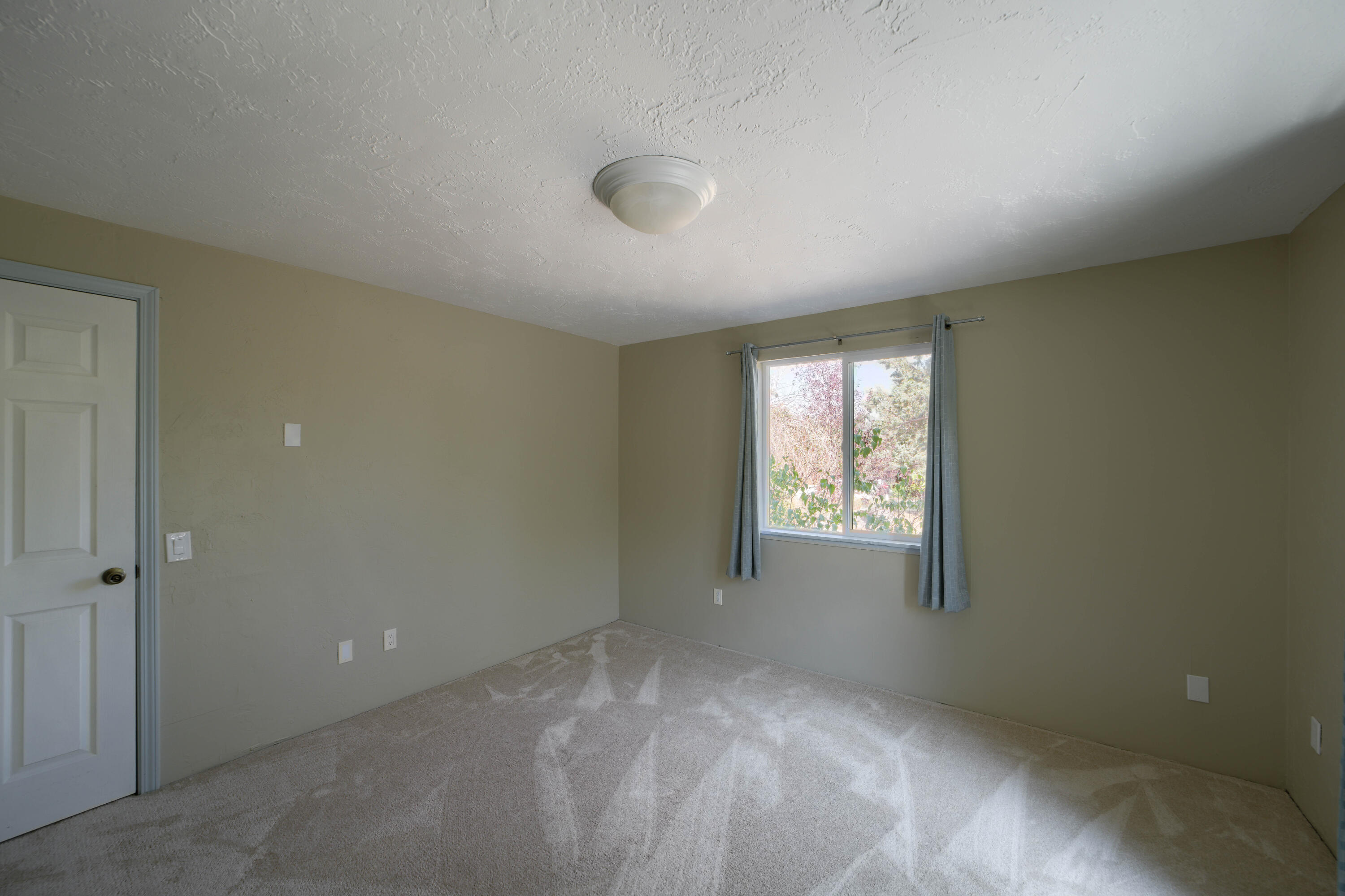 Hunters Circle - Residential