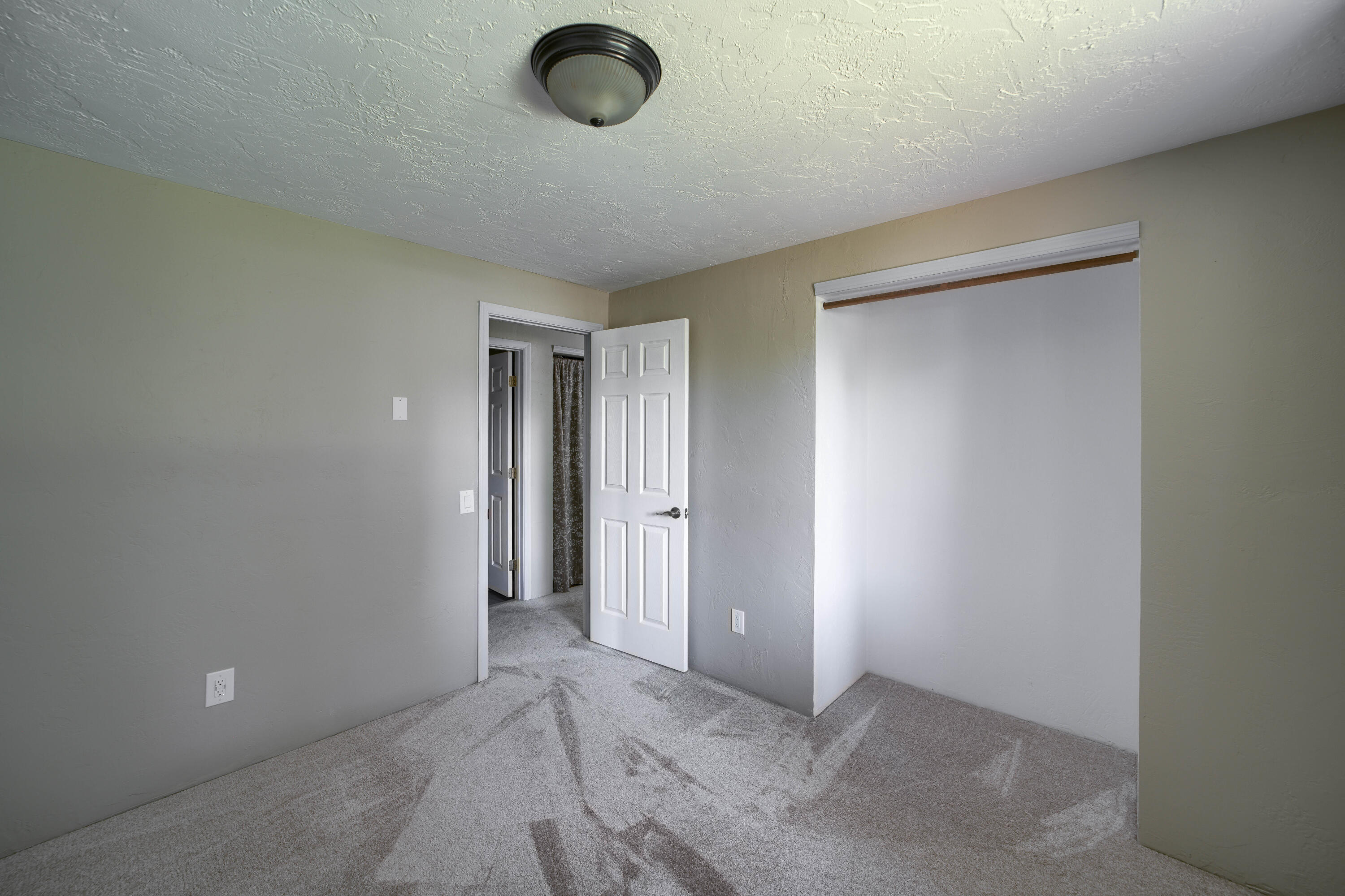 Hunters Circle - Residential