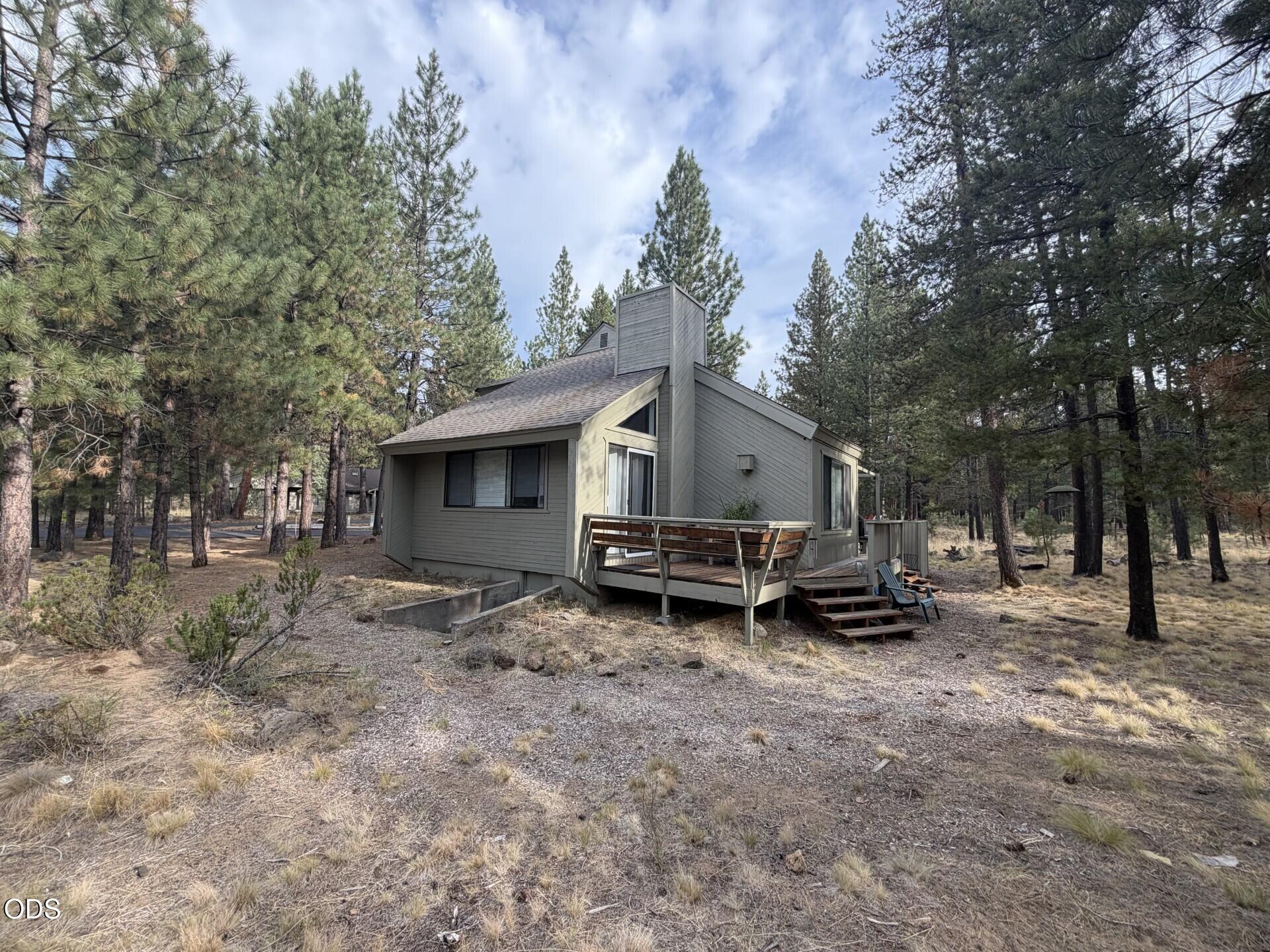 57384 Acacia Lane