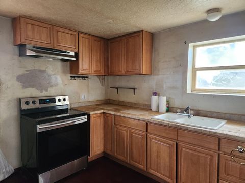 Tiny photo for 385 SE B Street, Madras, OR 97741 (MLS # 220211713)