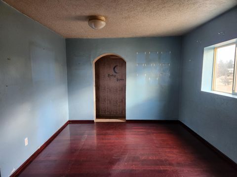 Tiny photo for 385 SE B Street, Madras, OR 97741 (MLS # 220211713)