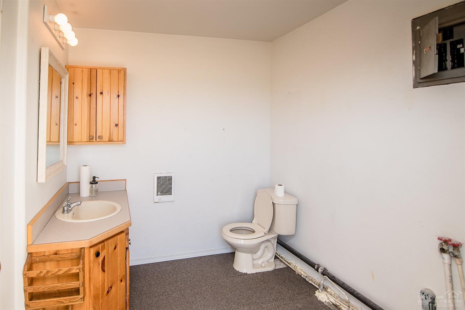 Oregon + Western - Residential