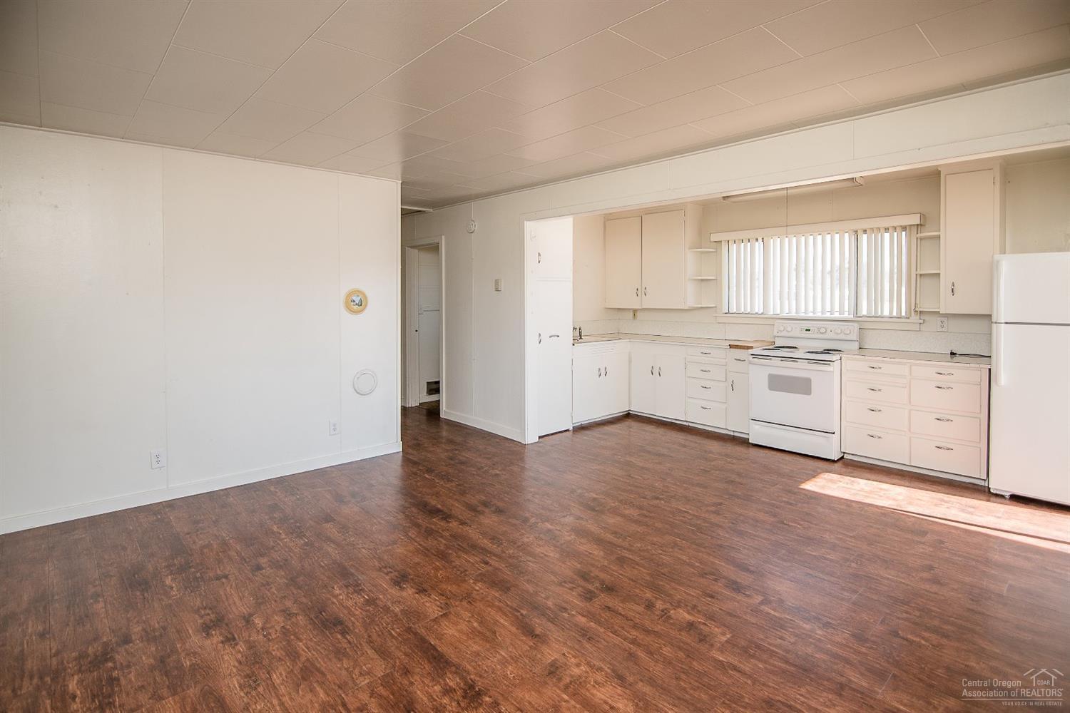 Oregon + Western - Residential