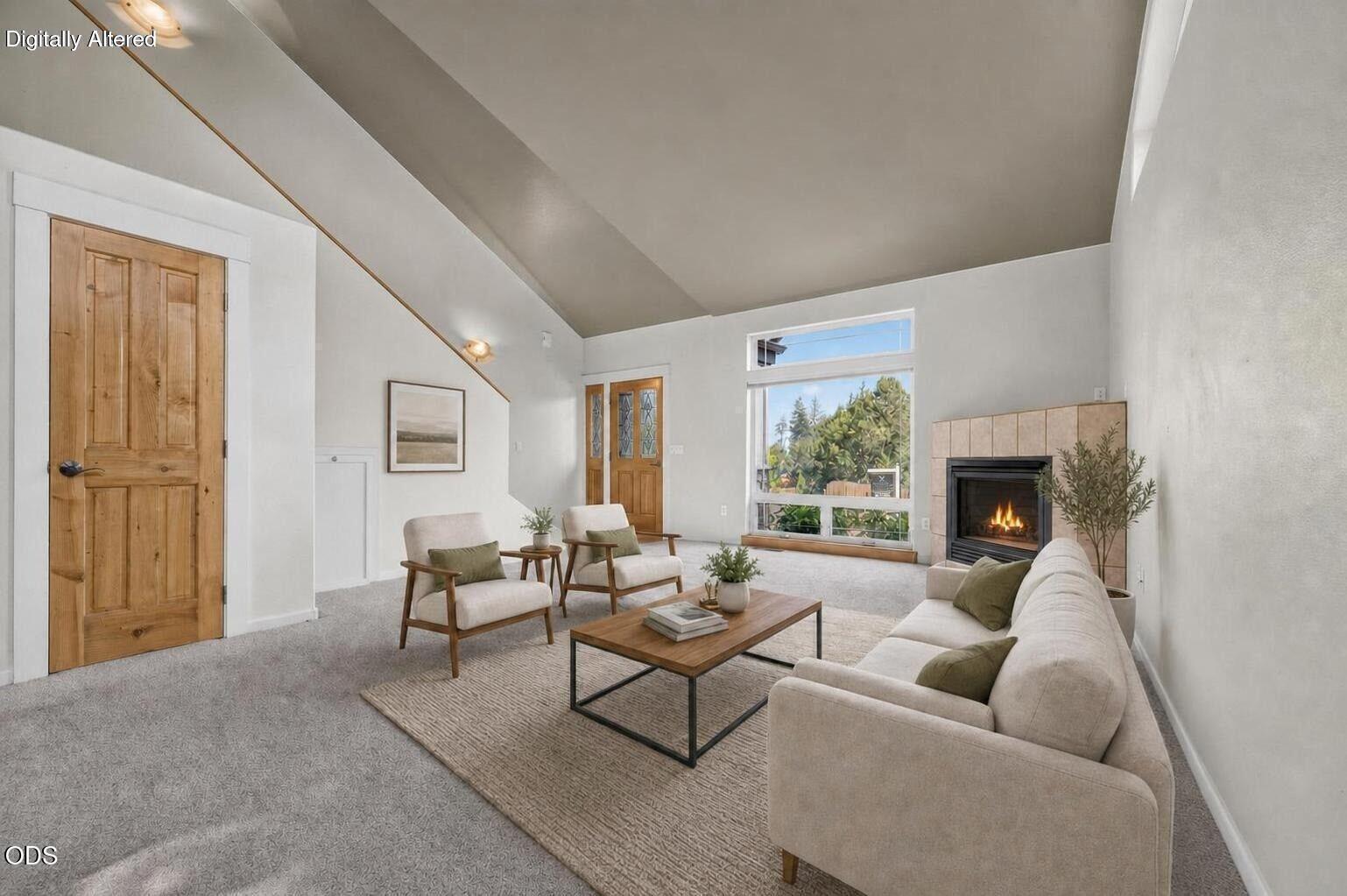 1652 NE Redrose Court