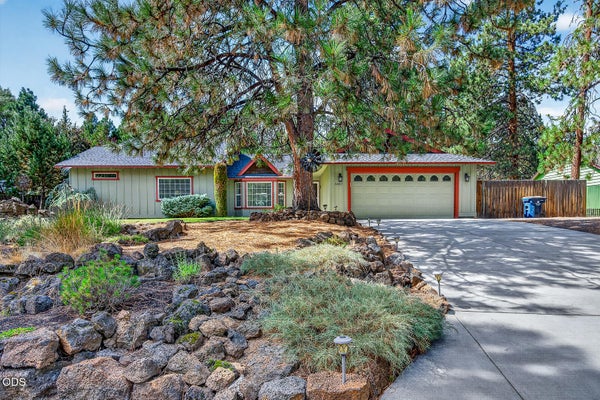 60947 GARNET ST, BEND, OR 97702 - Image 00cf0933d82ba535ef77e244b009bdc8/1551907483