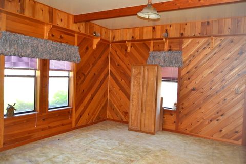 Tiny photo for 6181 Lower River Road, Grants Pass, OR 97526 (MLS # 220215523)