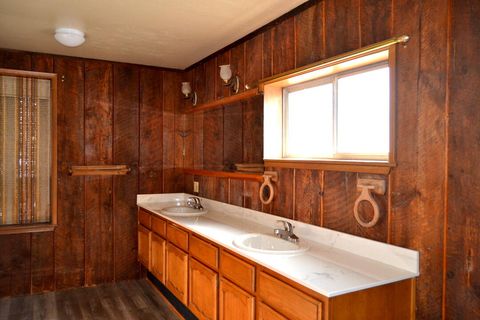 Tiny photo for 6181 Lower River Road, Grants Pass, OR 97526 (MLS # 220215523)