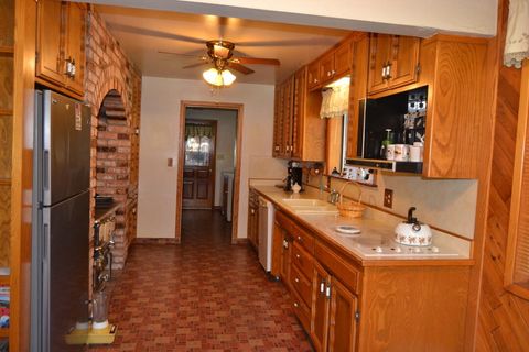 Tiny photo for 6181 Lower River Road, Grants Pass, OR 97526 (MLS # 220215523)