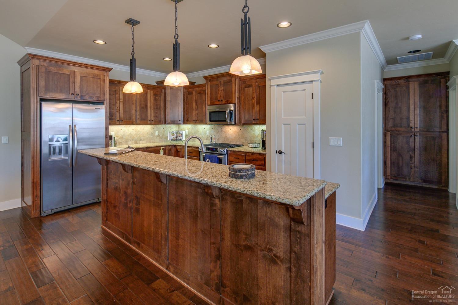 Three Pines - Residential