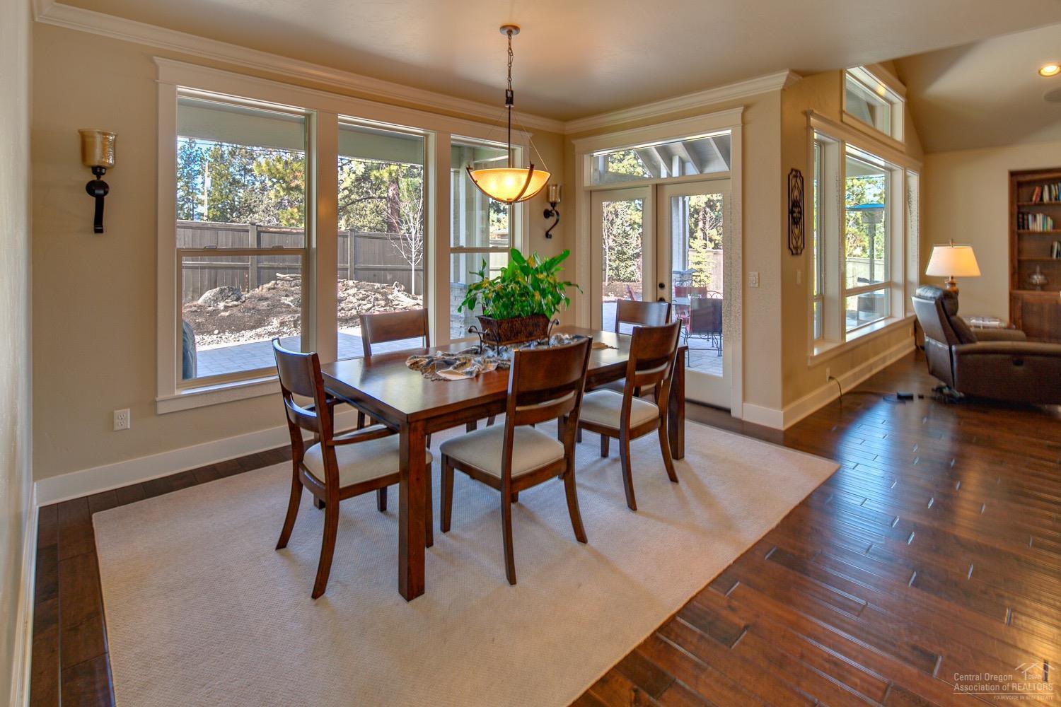 Three Pines - Residential