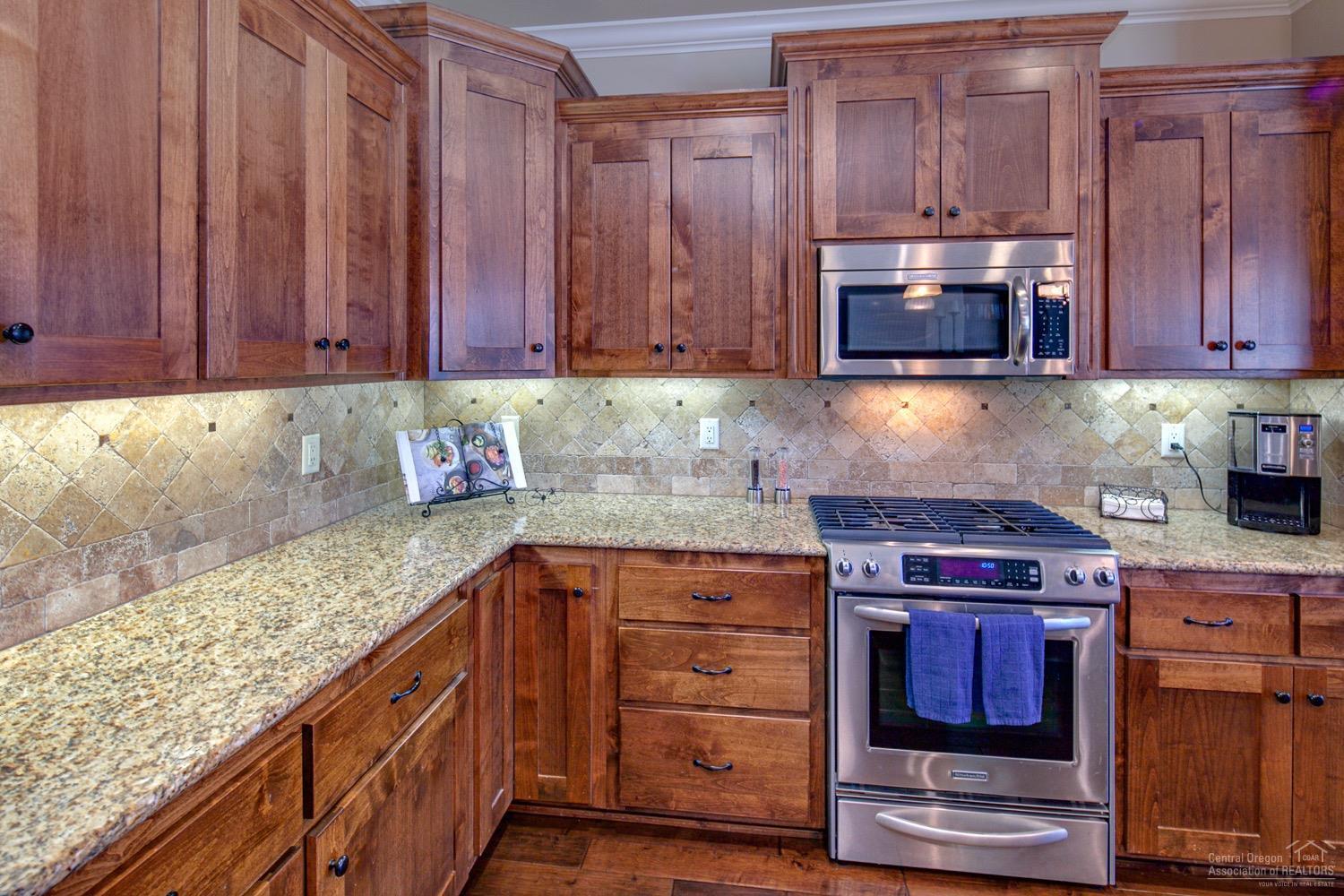 Three Pines - Residential