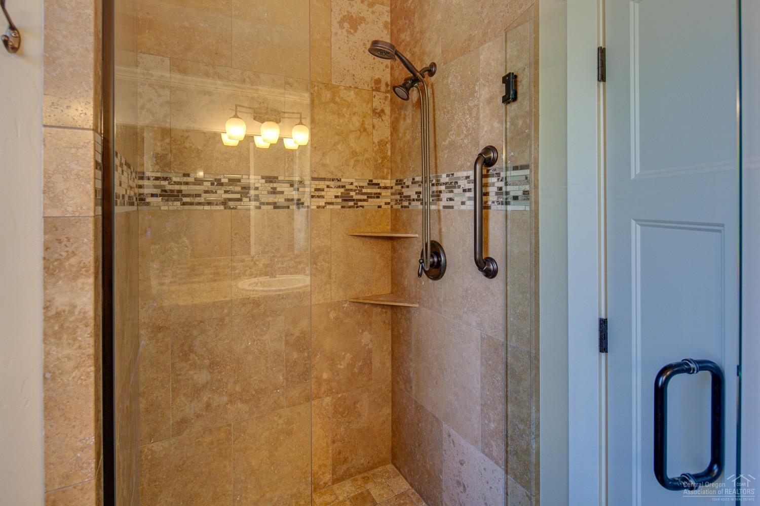 Three Pines - Residential