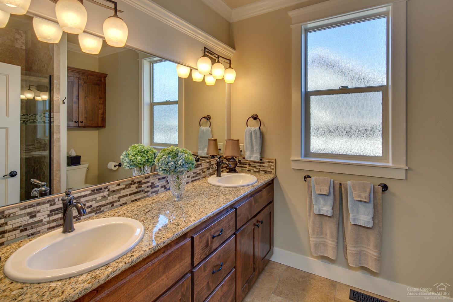 Three Pines - Residential