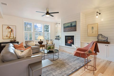 Tiny photo for 875 NW Fort Clatsop Street, Bend, OR 97703 (MLS # 220220246)