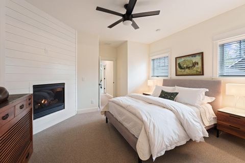 Tiny photo for 875 NW Fort Clatsop Street, Bend, OR 97703 (MLS # 220220246)