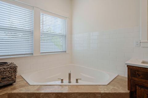 Tiny photo for 875 NW Fort Clatsop Street, Bend, OR 97703 (MLS # 220220246)