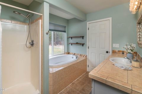 Tiny photo for 51343 Mitchell RD, La Pine, OR 97739 (MLS # 220223813)