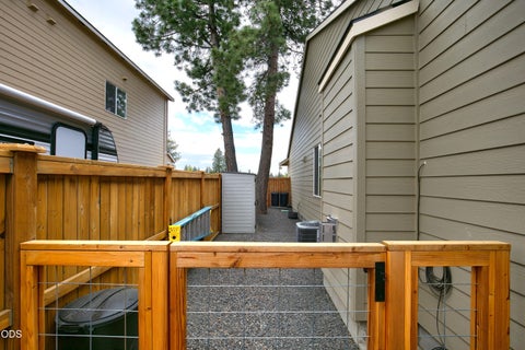 Tiny photo for 16624 Pine Creek Drive, La Pine, OR 97739 (MLS # 220222816)