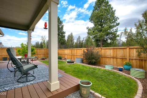 Tiny photo for 16624 Pine Creek Drive, La Pine, OR 97739 (MLS # 220222816)